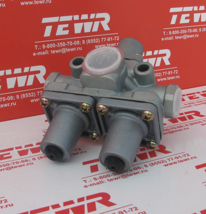 Клапан защитный трехконтурный 100-3515210 (КМ1003515210)