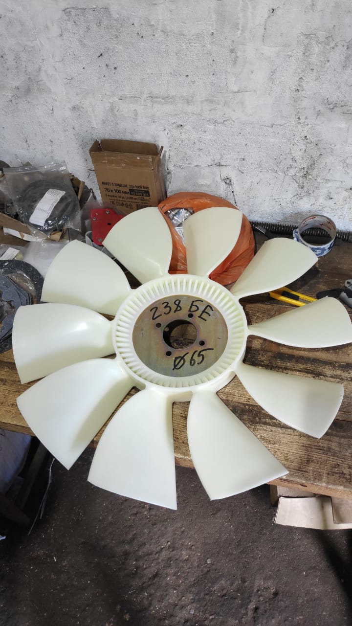 Крыльчатка вентилятора (пластик) МАЗ Д=65 238БE-1308012