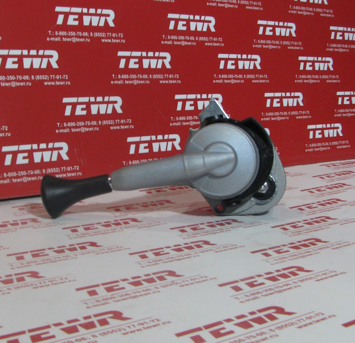 Кран ручного тормоза Евро 4 вывода 100-3537310 (КМ1003537310)